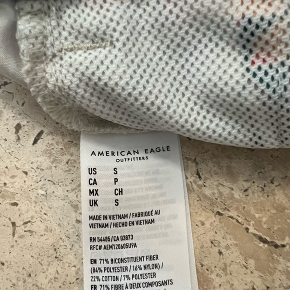 American Eagle Board Shorts- Men’s Size Small - Picture 4 of 5